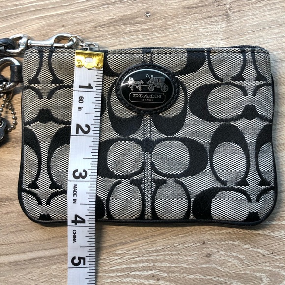 Coach Wristlet - Picture 7 of 9